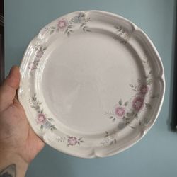 International SECRET GARDEN 8 SMALL PLATES 8533 DELIGHTFUL Japan stoneware