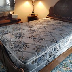 Full Size Mattres and Boxspring - Atco 