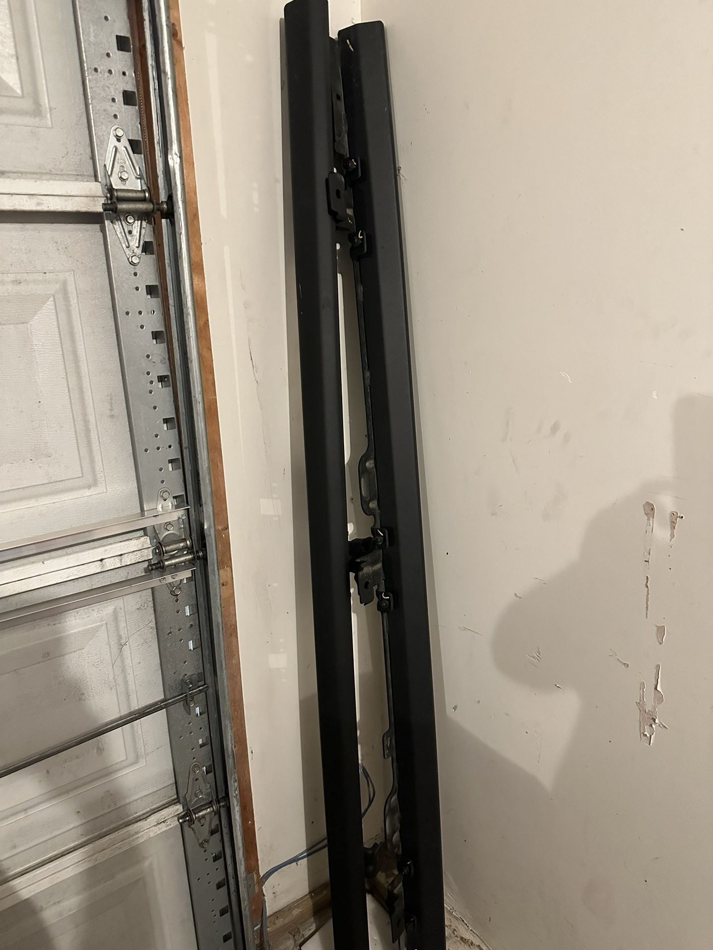 FREE JEEP RUBICON ROCK RAILS 