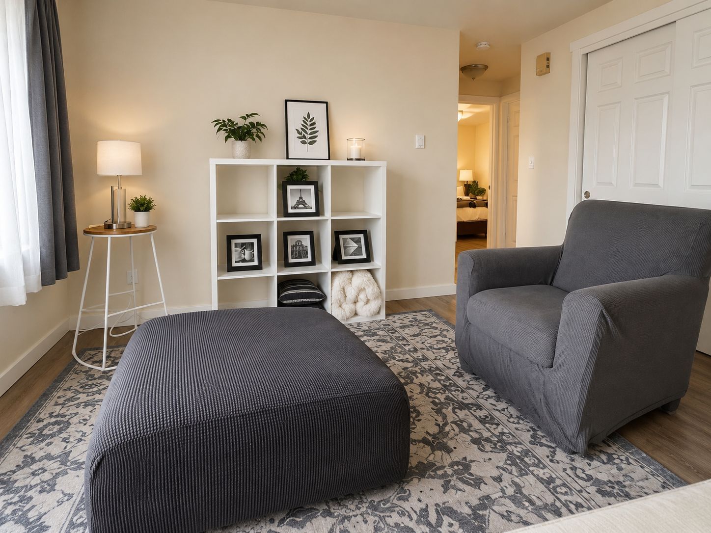 Accent chair ottoman set