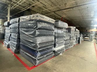 Queen Mattress ( Double Sided) With Free Box Spring - Free Delivery 🚚 Today