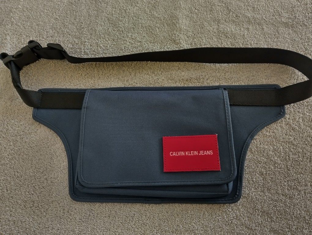 NEW CALVIN KLEIN JEANS WAIST BAG / FANNY PACK