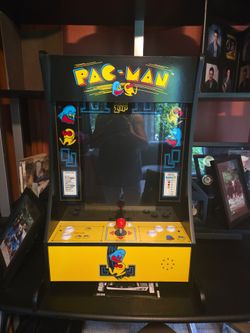 Tabletop arcade game