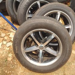 235/60R18. 107H XL     5lugg  Rims Whith 4 Matching Kumho Tires Like New Fully Balanced And Rotated Guaranteed $200 DEAL
