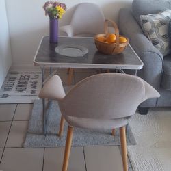 ​Complete Living Room Set - Like New (Moving Sale)