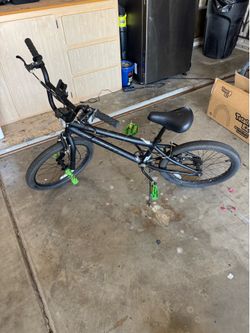 Kent Chaos 20” BMX Bike – Matte Black – Good Condition
