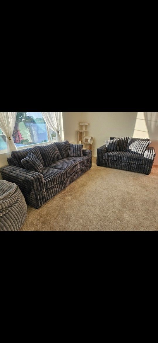 Brand NEW SOFA & LOVE SEAT DARK GREY GUN META OVERSIZE $1599