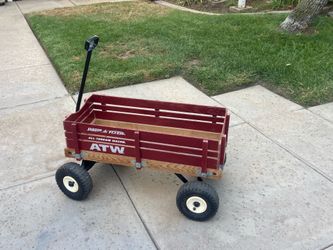 Radio flyer wagon