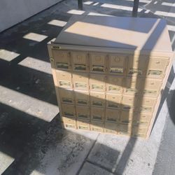Postal Box W 30 Slots All But 3 Have Keys
