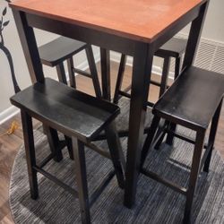 Pub Style Table And Saddle Stools Excellent Condition 
