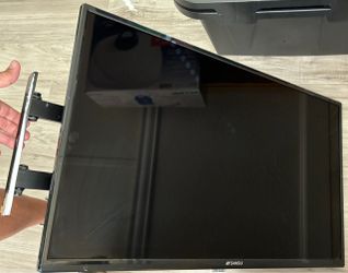 Sansui Flat Screen TV with Wall Mount