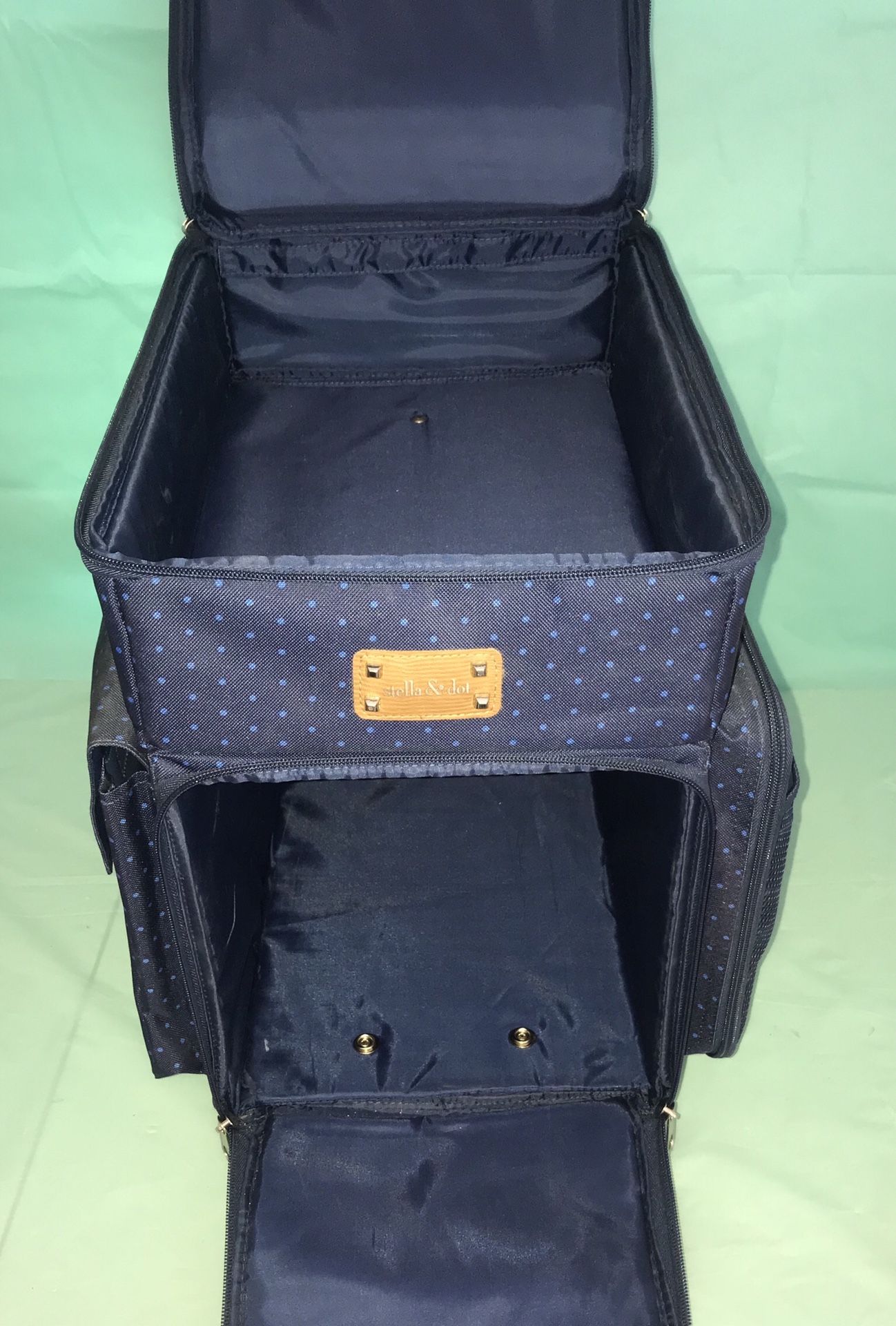 Stella Dot Genuine Stylist Rolling Jewelry Travel Case Bag for Sale in Deerfield Beach FL OfferUp