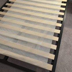Metal Bed Frame-Full Size 