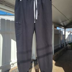 Figs black scrub pants L