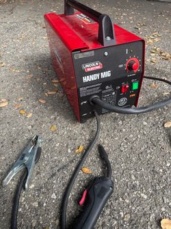 Lincoln MIG Welder comes with Covers