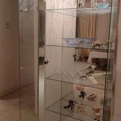 Mirror Hutch Very Good Condition 