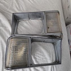 78-79 Monte Carlo Training Day Headlight Bezels And Marker Lights 