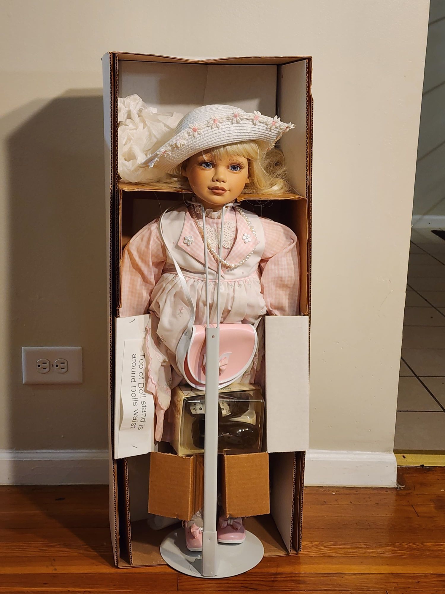 Turner Dolls,Vanessa