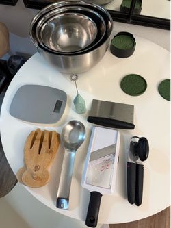 Various kitchen utensils