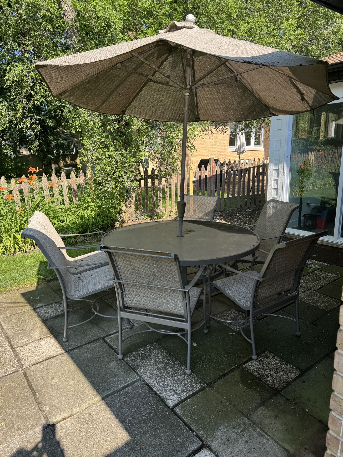 Patio Furniture Set.
