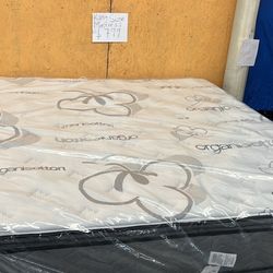BRAND NEW ORGANIC ORTHOPEDIC DOUBLE SIDED PILLOW TOP MATTRESS AND MATCHING BOX SPRINGS 