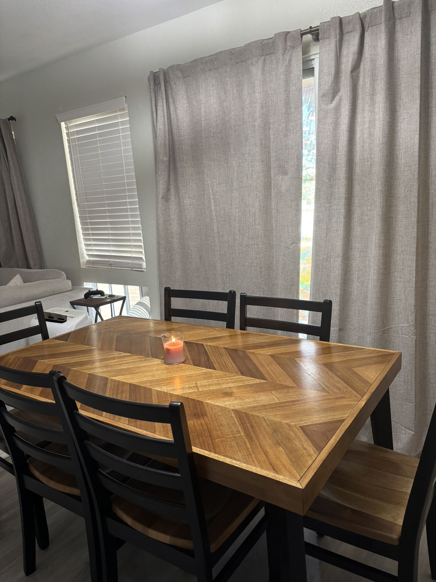 Ashley Dining Table