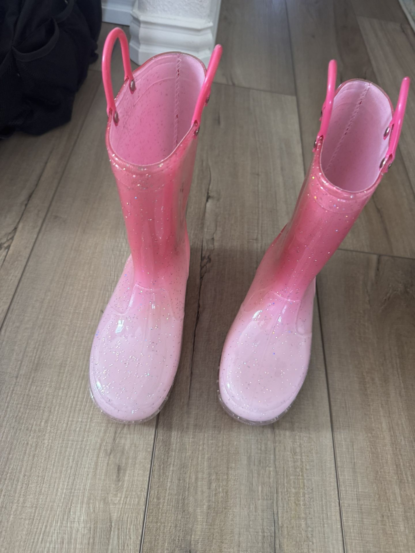 Pink rain, boots