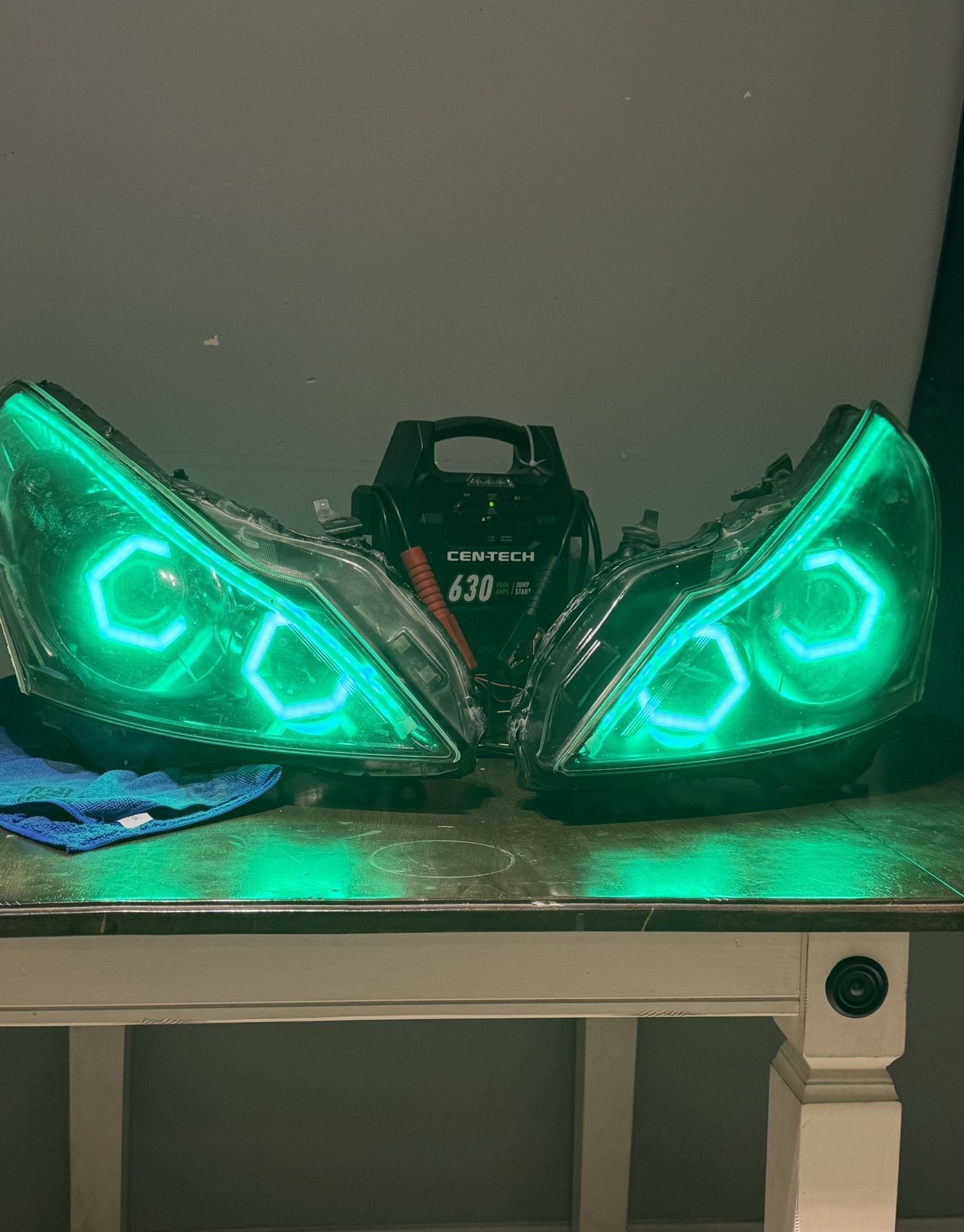 Rgb Halos G37/G35/Q40 Sedan Headlights