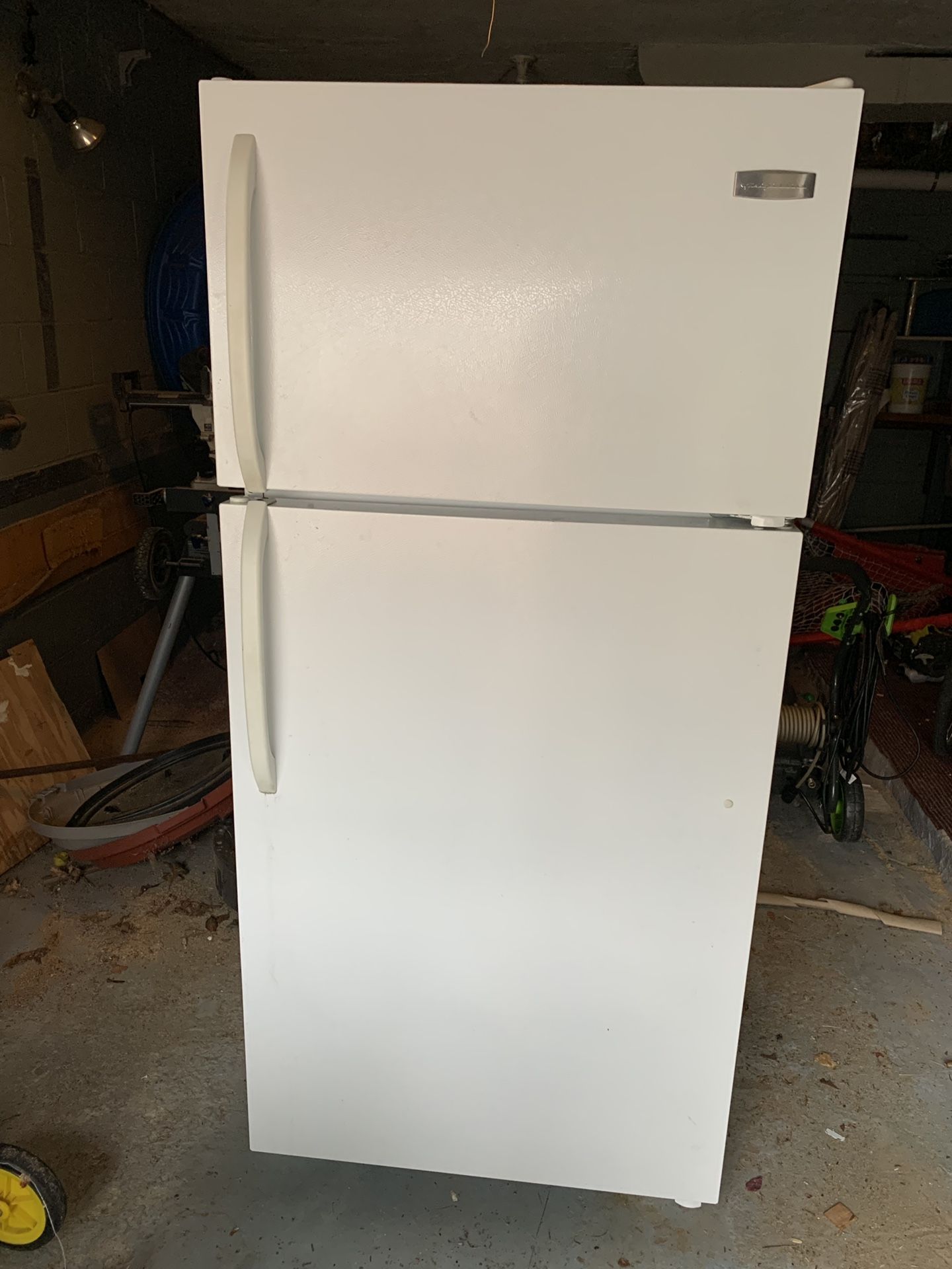 frigidaire refrigerator/freezer