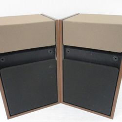 Set Of Bose Speaker 301 Series 2