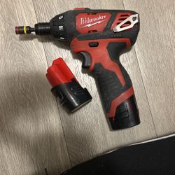 Milwaukee Drill Set And drill Bits