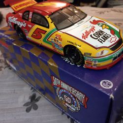 Nascar Action Platinum Series Terry Labonte Kelloggs #5 1:24 1/6000 Boxed, Box Shows Shelfware.