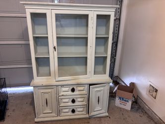 China Cabinet 