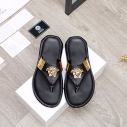 Versace Men’s Sandals With Box New 