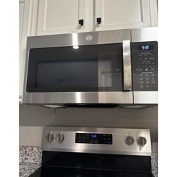*NEW* GE OVER THE RANGE MICROWAVE 1.9 cu.ft.