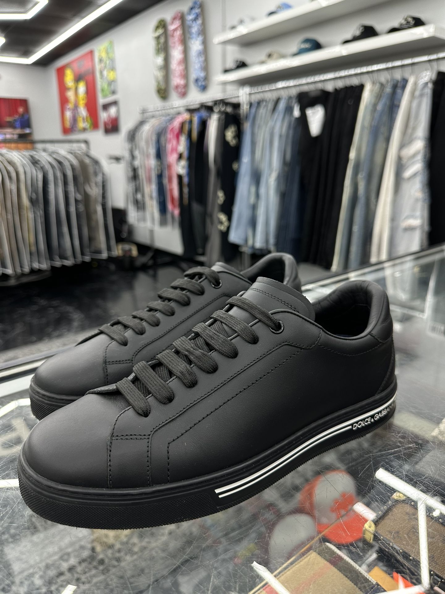 Dolce & Gabbana Portofino black/White stripe Size 7UK(8-8.5M)