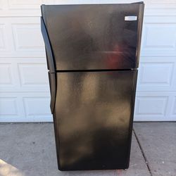 Refrigerator Top Freezer 60 Day Warranty
