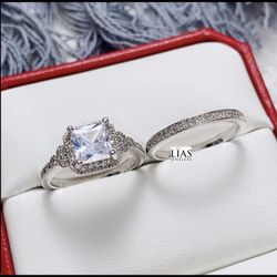 New 18k White Gold Wedding Ring Set