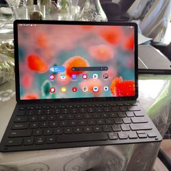 Samsung S8+ w Keyboard Is not 8/128 12.4 Inch Screen