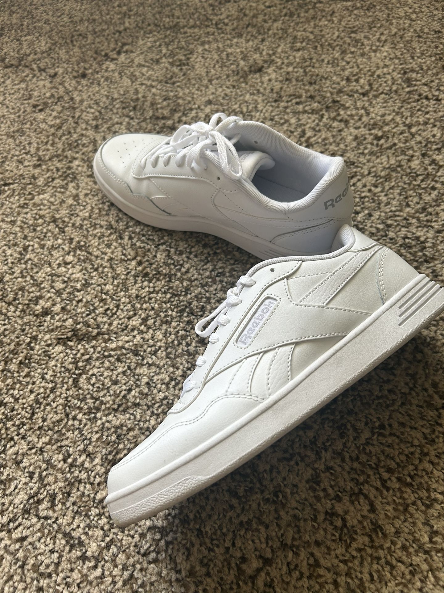 Reebok ladies sneakers size 8