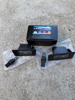 Chevy Tahoe license plate lamps