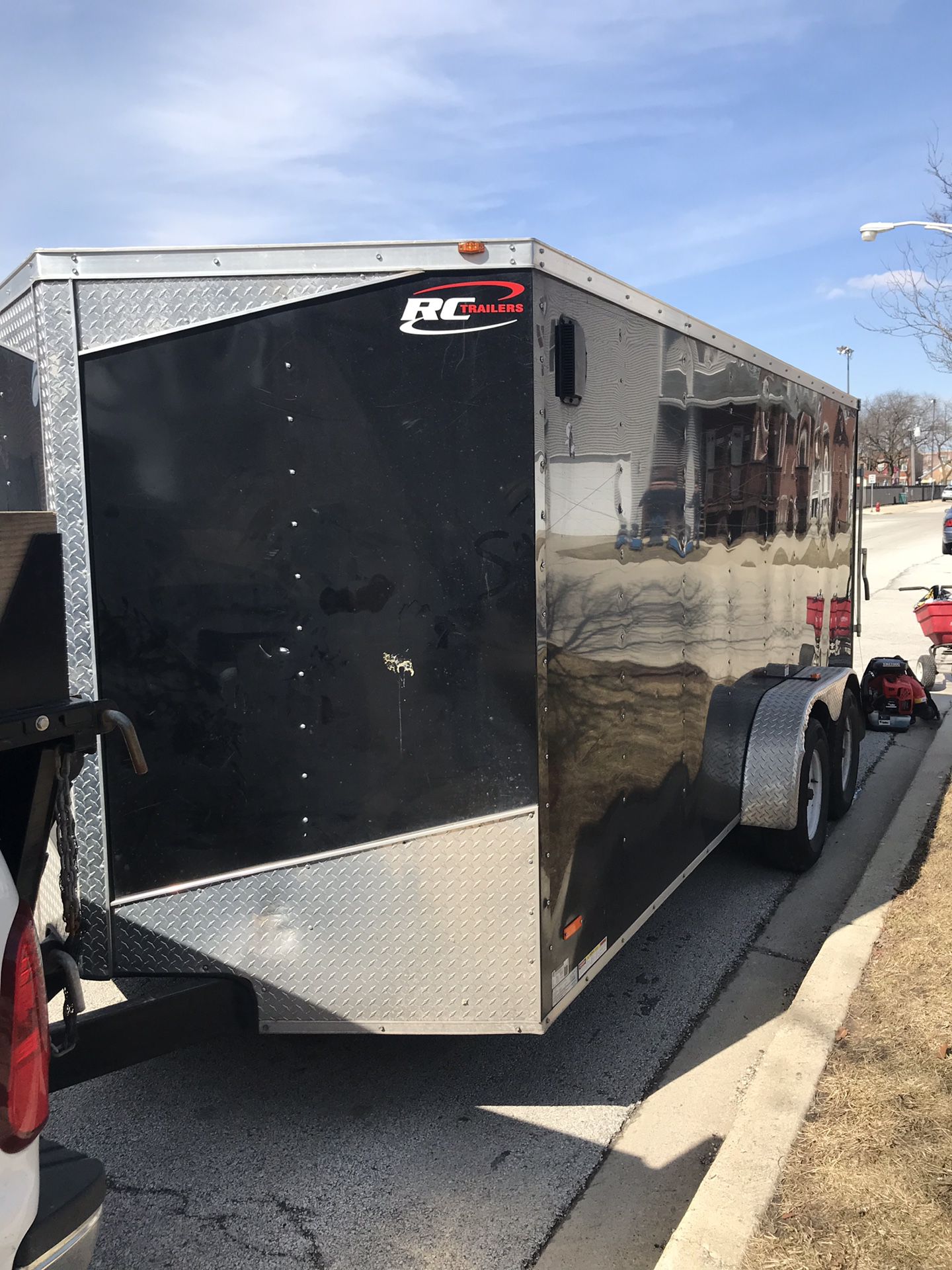 rc trailer 7x16 enclosed trailer 2016 purchased brand new , clean title and currently registered /plated