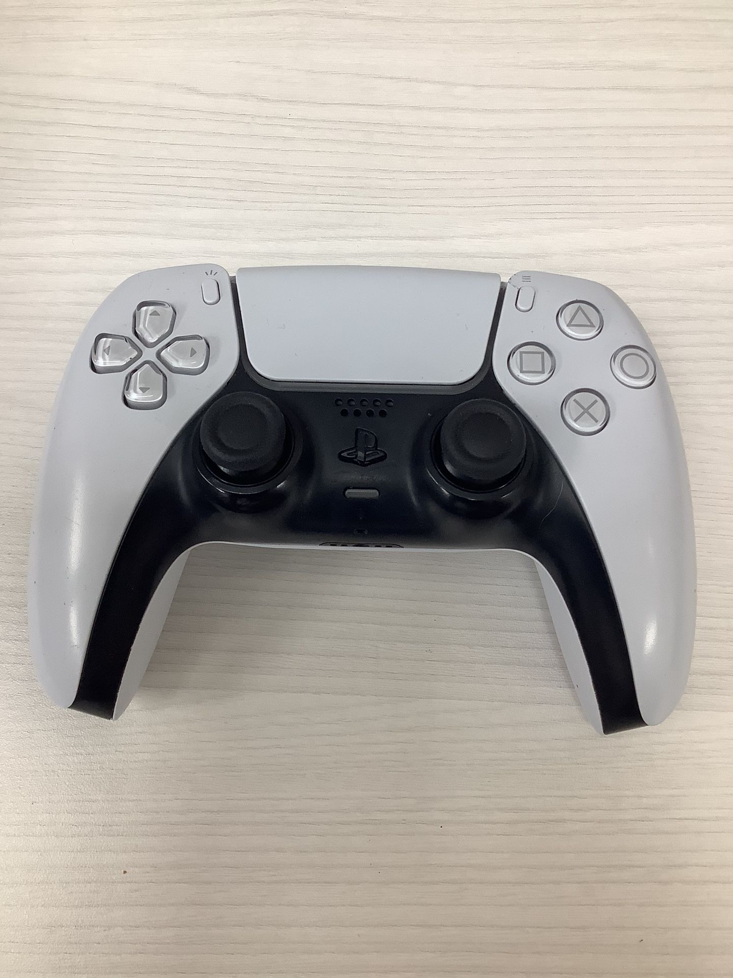 White PS5 Controller $49 (Rj Cash Pawnshop 2505 NW 183rd St)