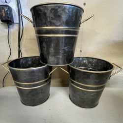 (3) Metal Flower Pots ‘5 Inch’— New! 🪴 💐