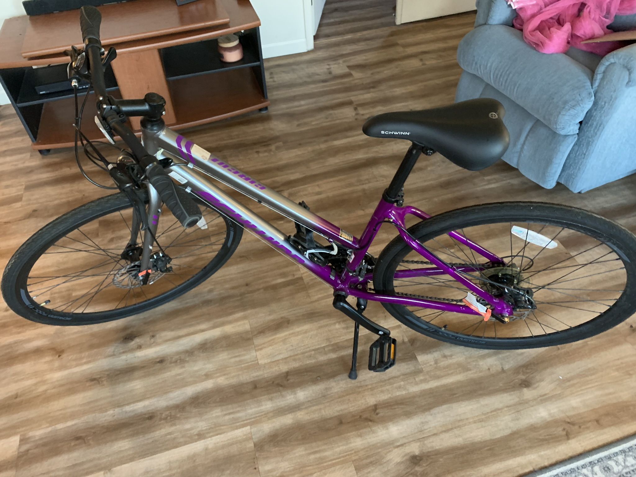 Women’s Schwinn Circuit 700cc/28” Hybrid