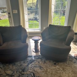 Love Seat And Matching Swivel Bucket Chairs 