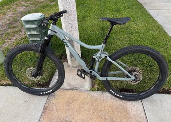 Women’s MTB Liv Embolden