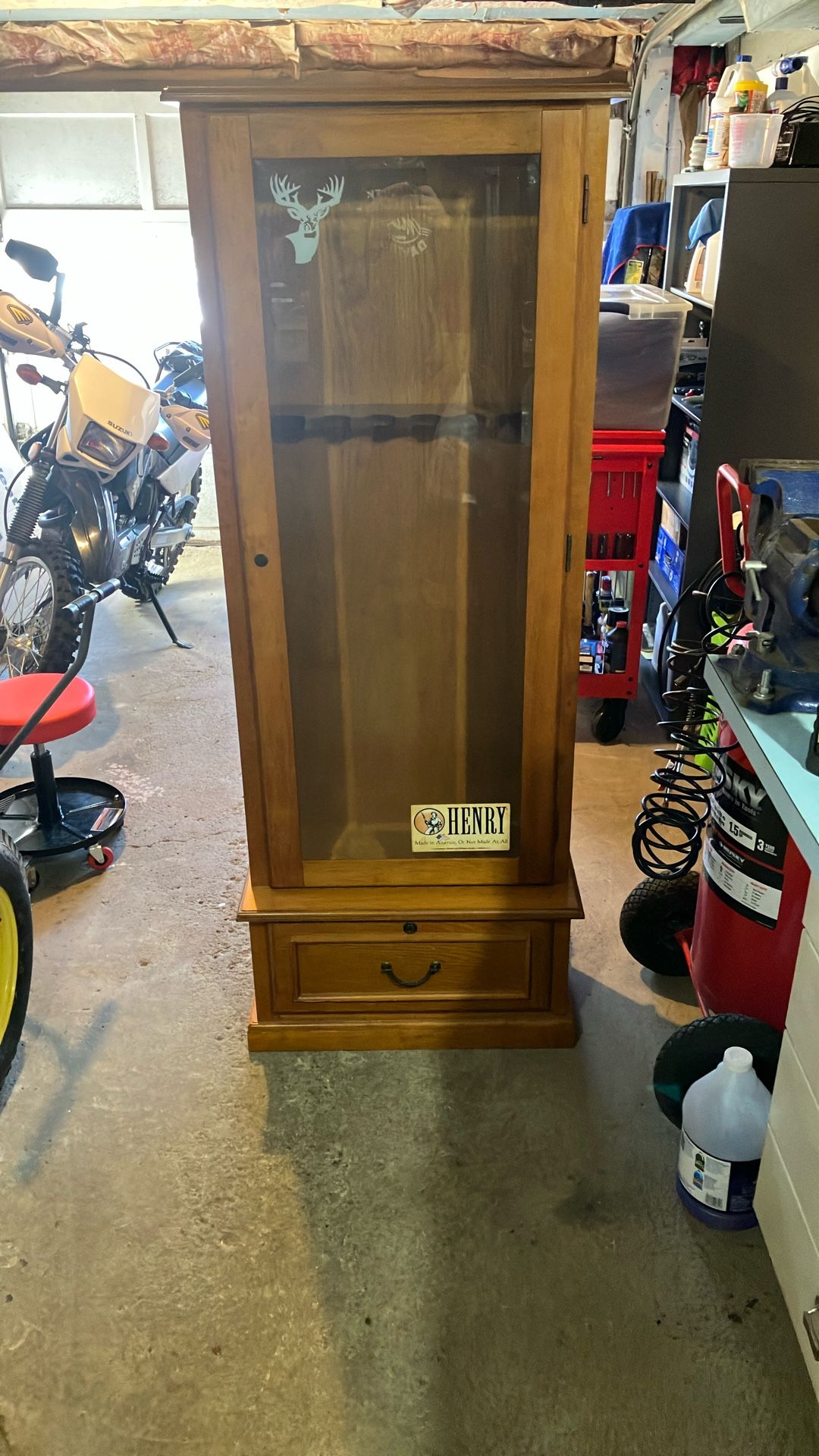Solid Wood 6 Gun Cabinet