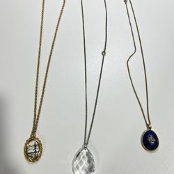 Vintage Rare  Necklace Romance Clear  Pendant  Necklace