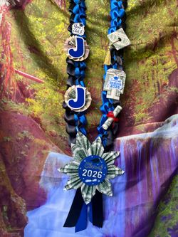 Graduation leis